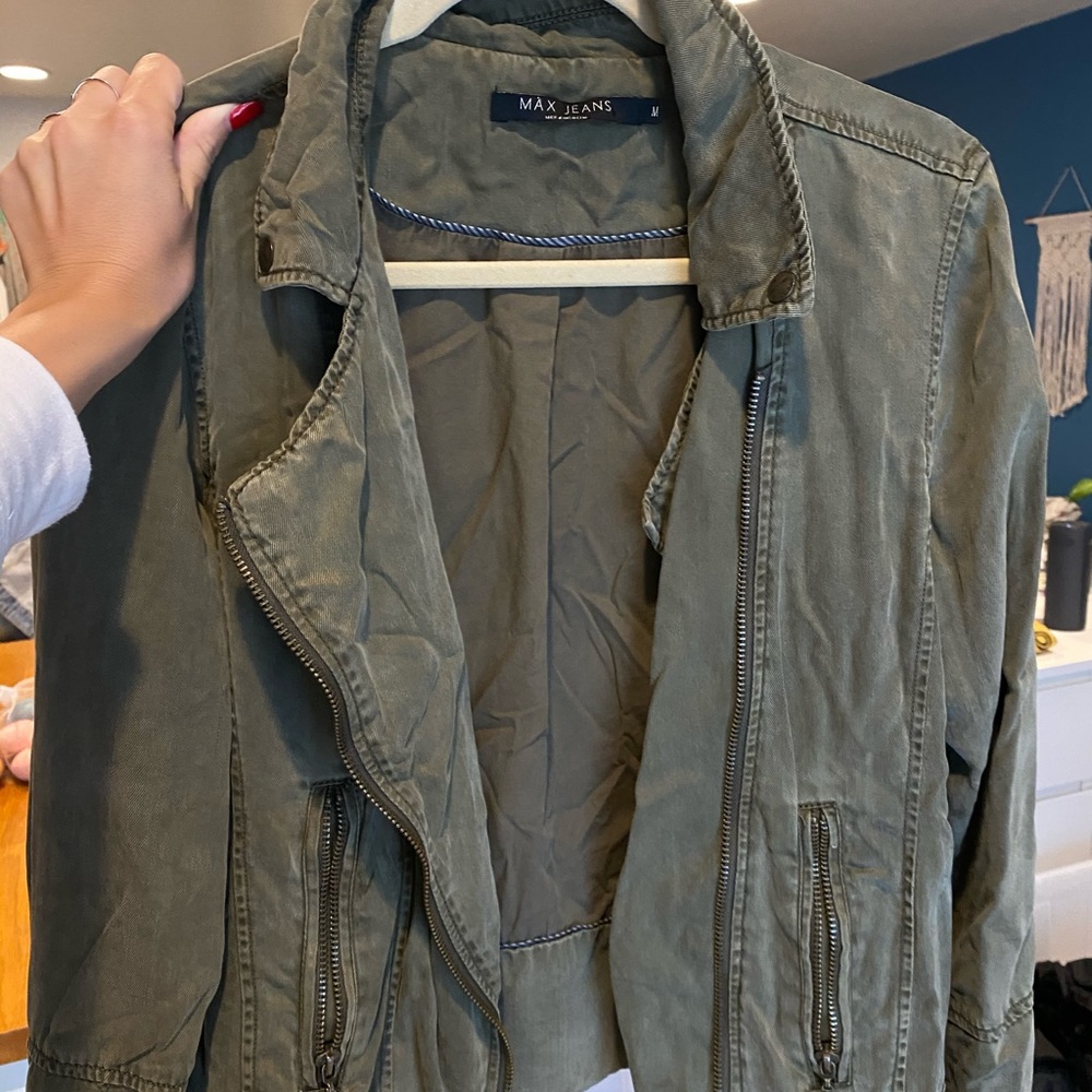 Jacket - Picture 5 of 5